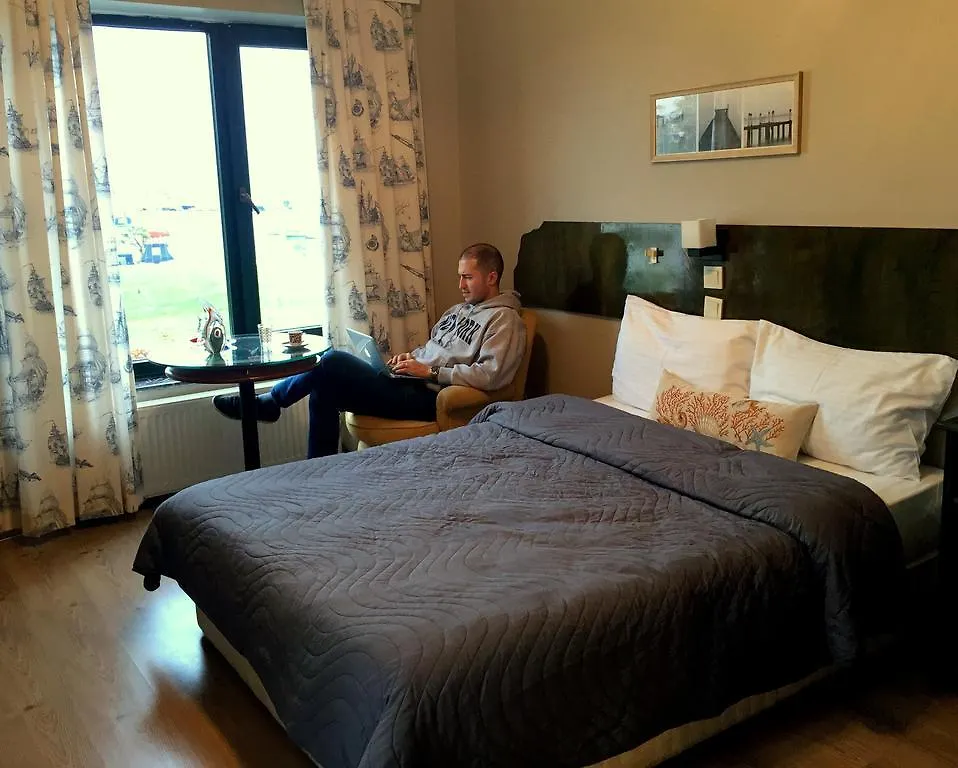 Airport Inn Hotel Стамбул