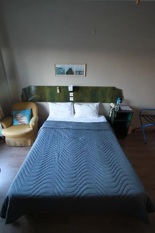 Airport Inn Hotel Стамбул 2*,