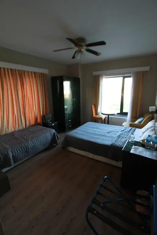 Airport Inn Hotel Стамбул
