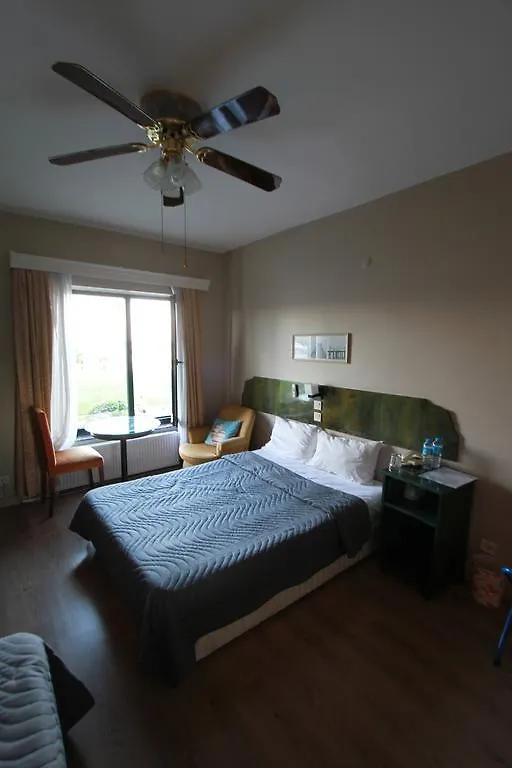 Airport Inn Hotel Стамбул